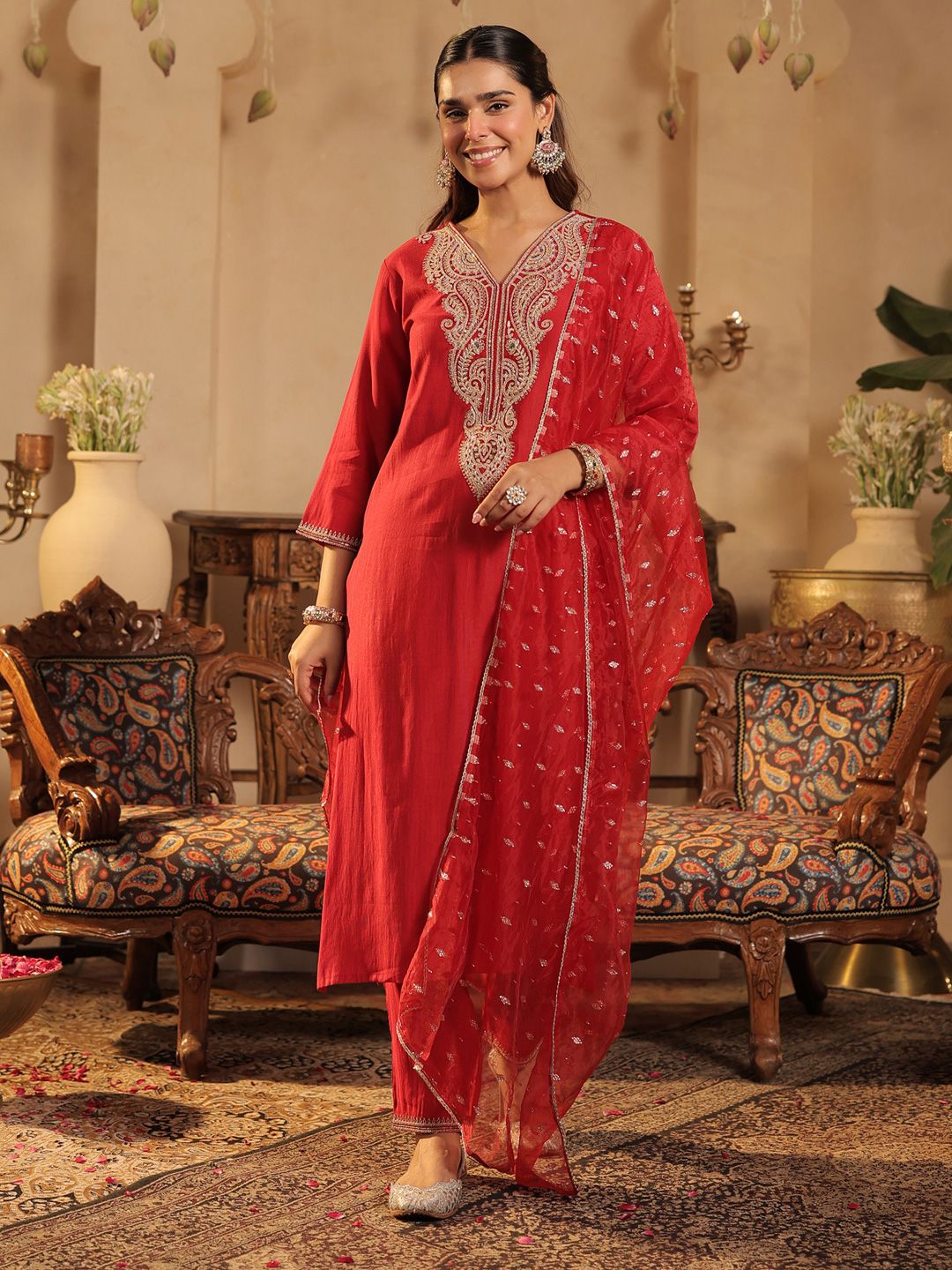 Dhiyona IE Women Paisley Embroidered Regular Kurta & Trouser With Dupatta