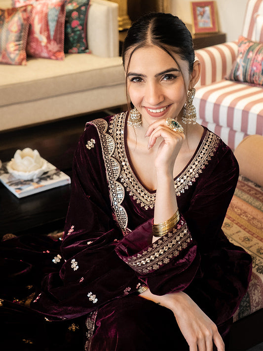 Women Solid Embroidered Kurta with Trousers & Dupatta
