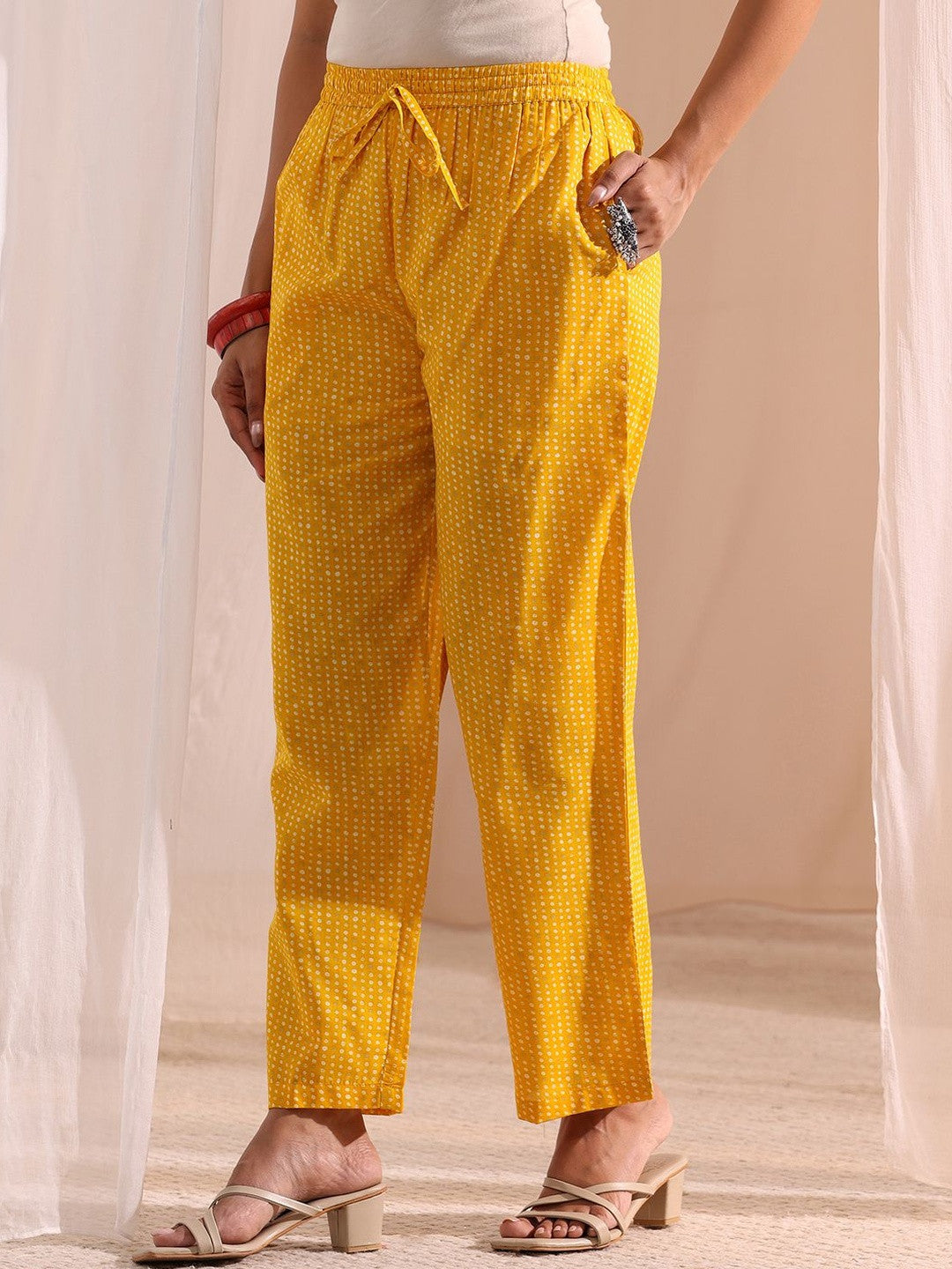 Women Ethnic Motifs Printed Regular Kurta with Trousers & With Dupatta
