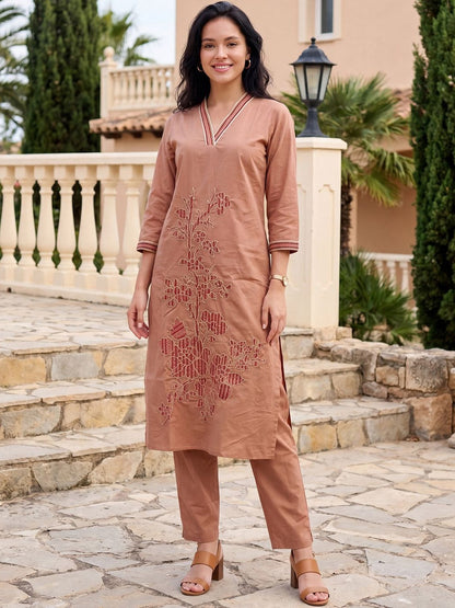 Women Ethnic Motifs Embroidered Regular Thread Work Pure Cotton Kurta with Trousers