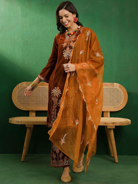 Dhiyona SN Women Embroidered Kurta & Palazzo With Dupatta