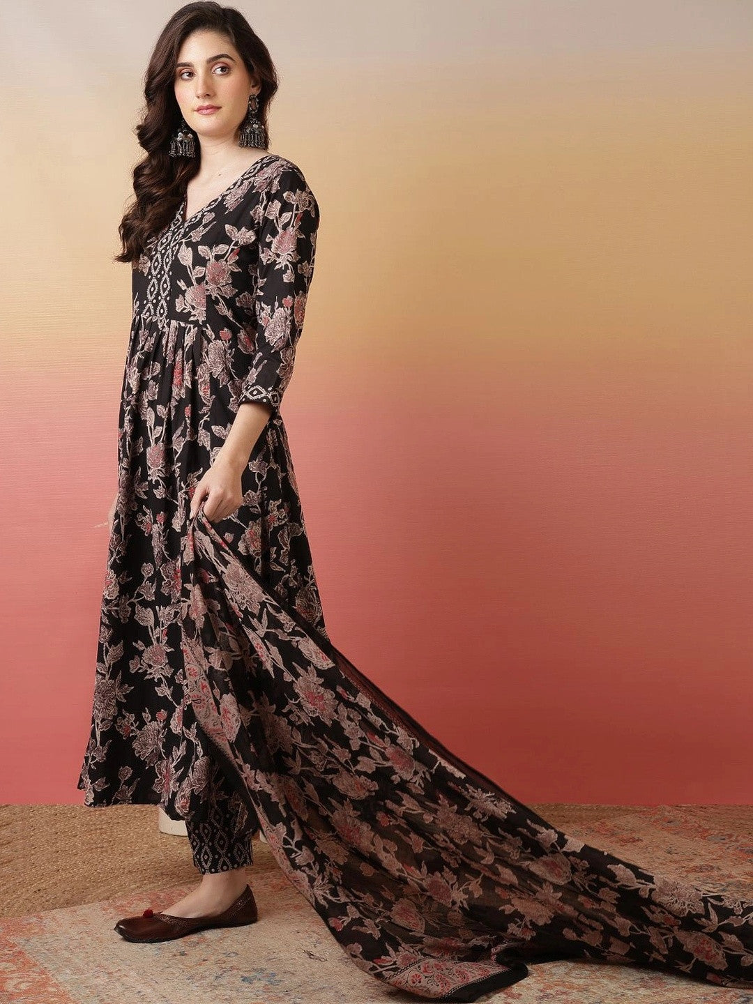 Women Floral Printed Regular Pure Cotton Kurta with Trousers & With Dupatta