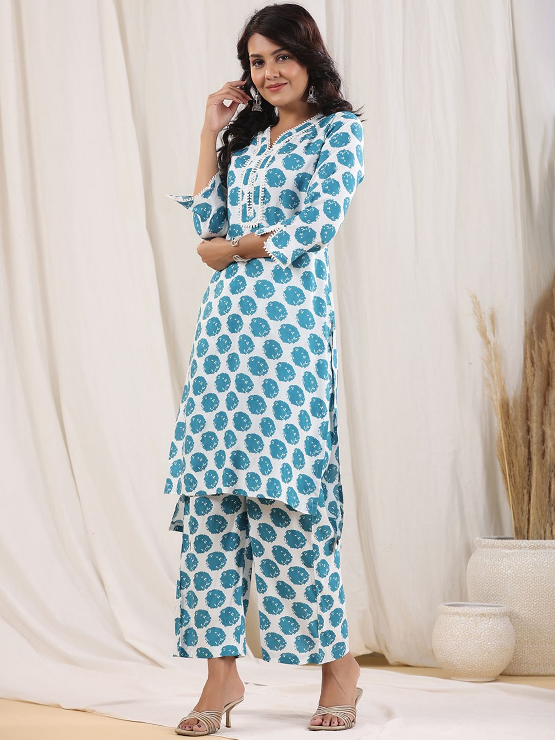 Dhiyona RR Women's Geometric Printed Pure Cotton Kurta With Trousers