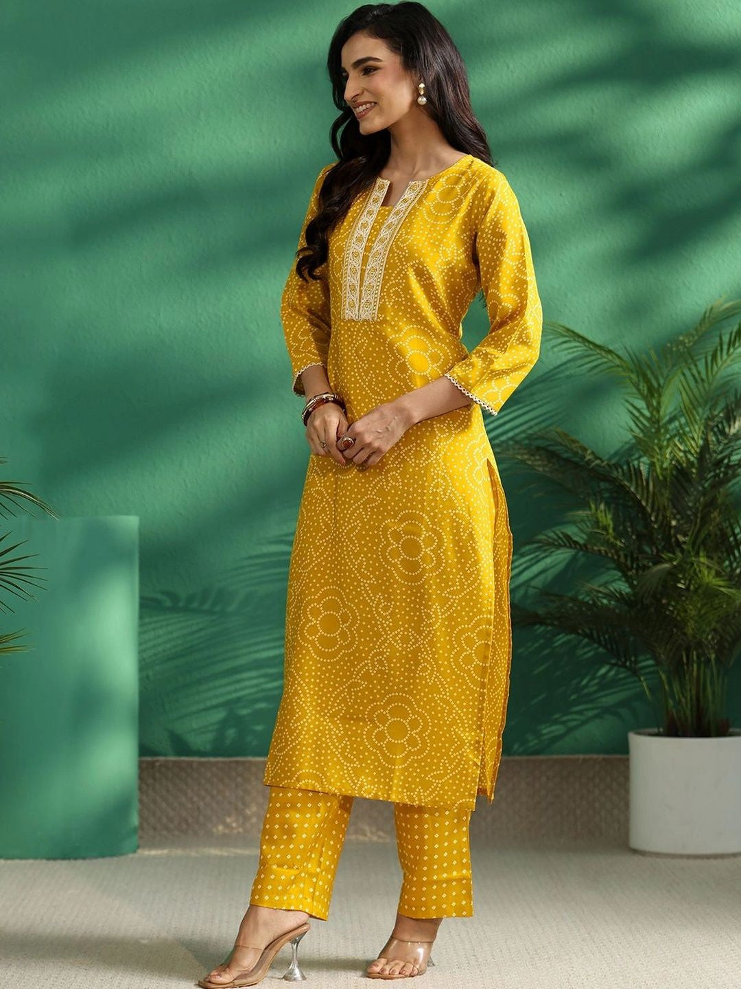 Women Ethnic Motifs Printed Regular Thread Work Kurta with Trousers