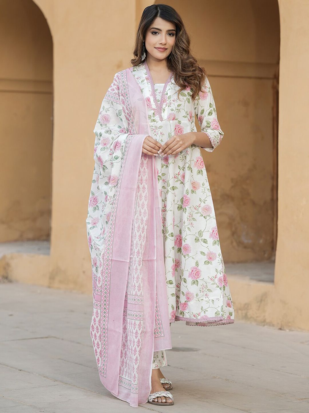 Dhiyona KL Women Floral Printed Regular Thread Work Pure Cotton Kurta with Trousers & Dupatta