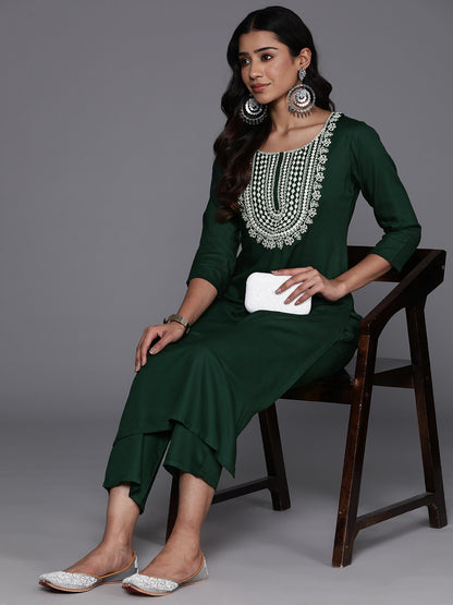 Women Floral Yoke Design Regular Thread Work Kurta with Trousers