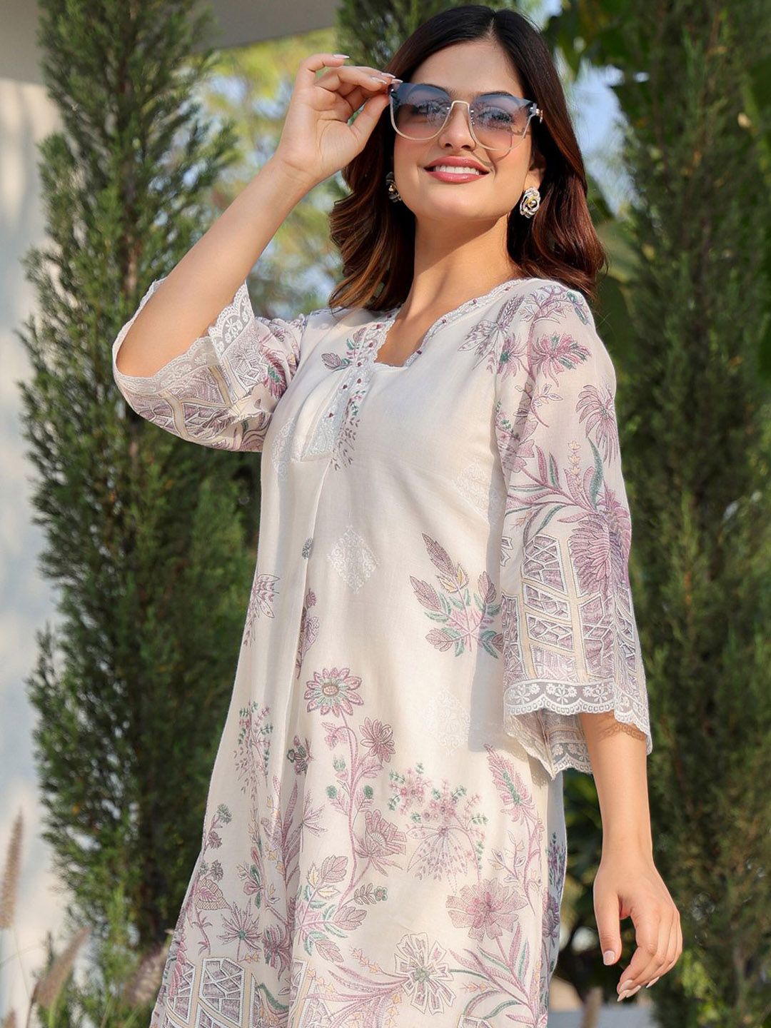 Dhiyona IE Floral Printed V Neck A Line Pure Cotton Kurta With Trousers