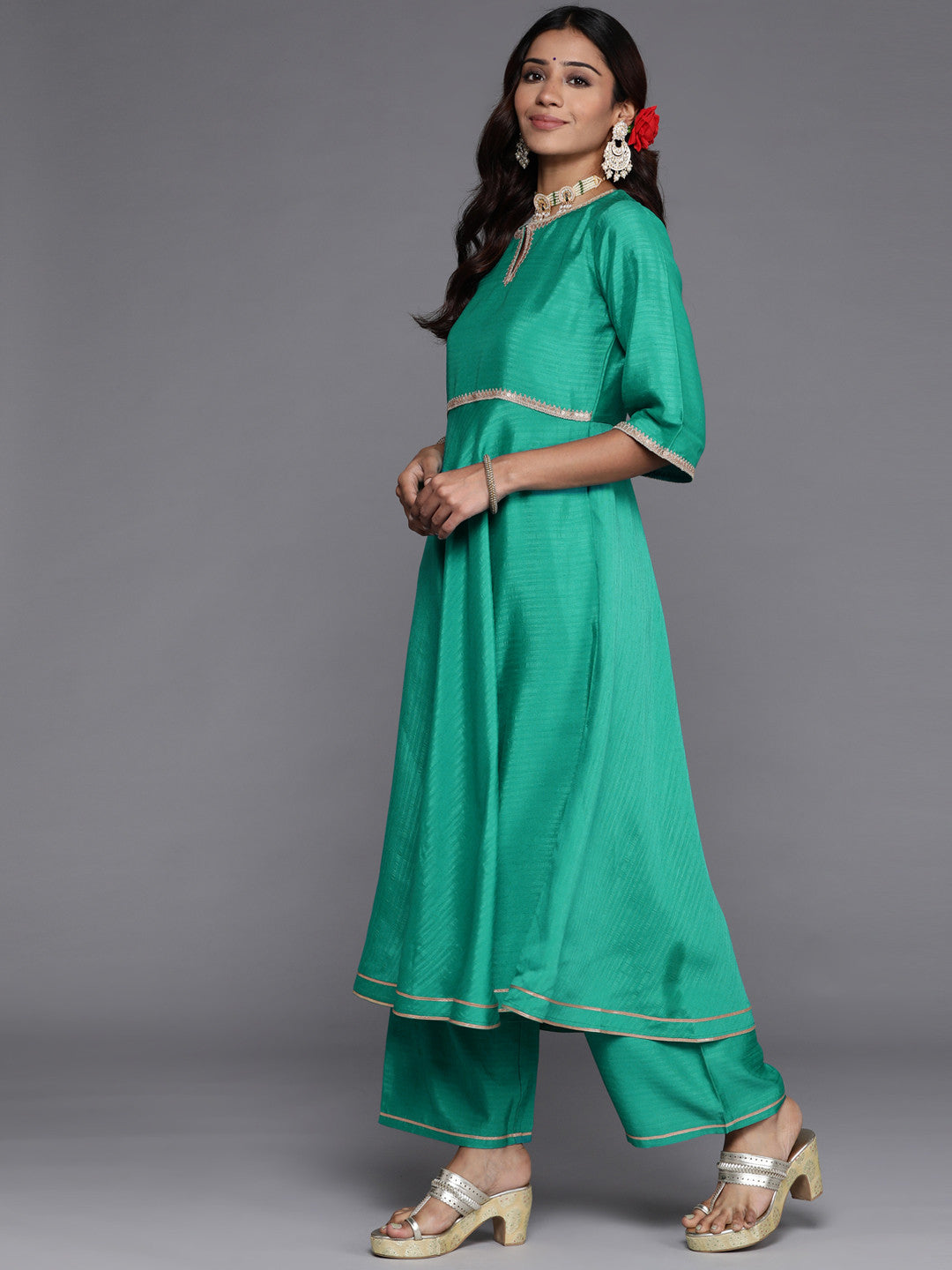 Womens Green Solid Anarkali Kurta With Palazzos & Dupatta