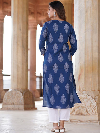Dhiyona KL Paisley Printed Straight Kurta With Trousers & Dupatta