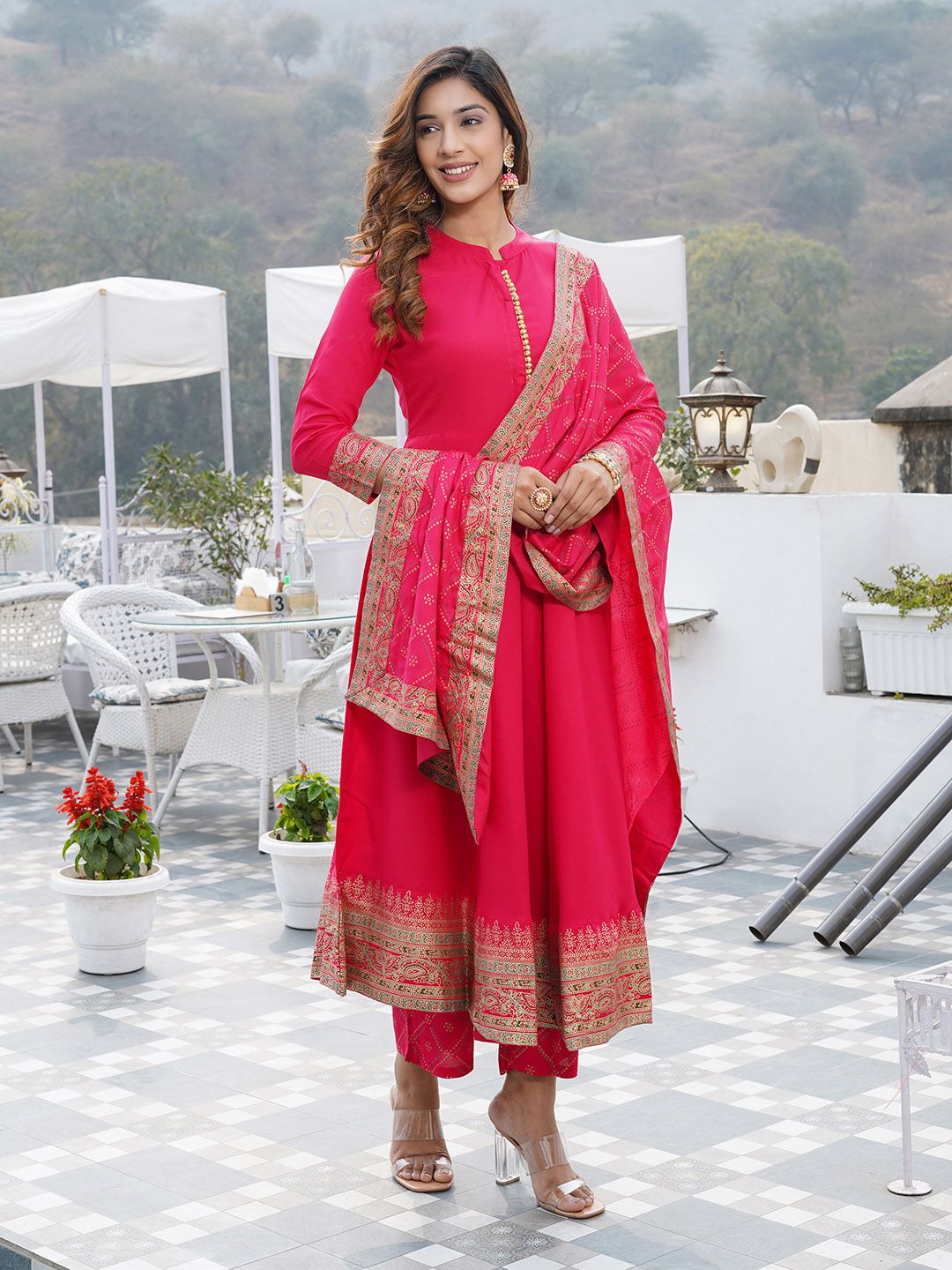 Dhiyona KL Mandarin Collar Floral Printed Kurta with Trousers & With Dupatta