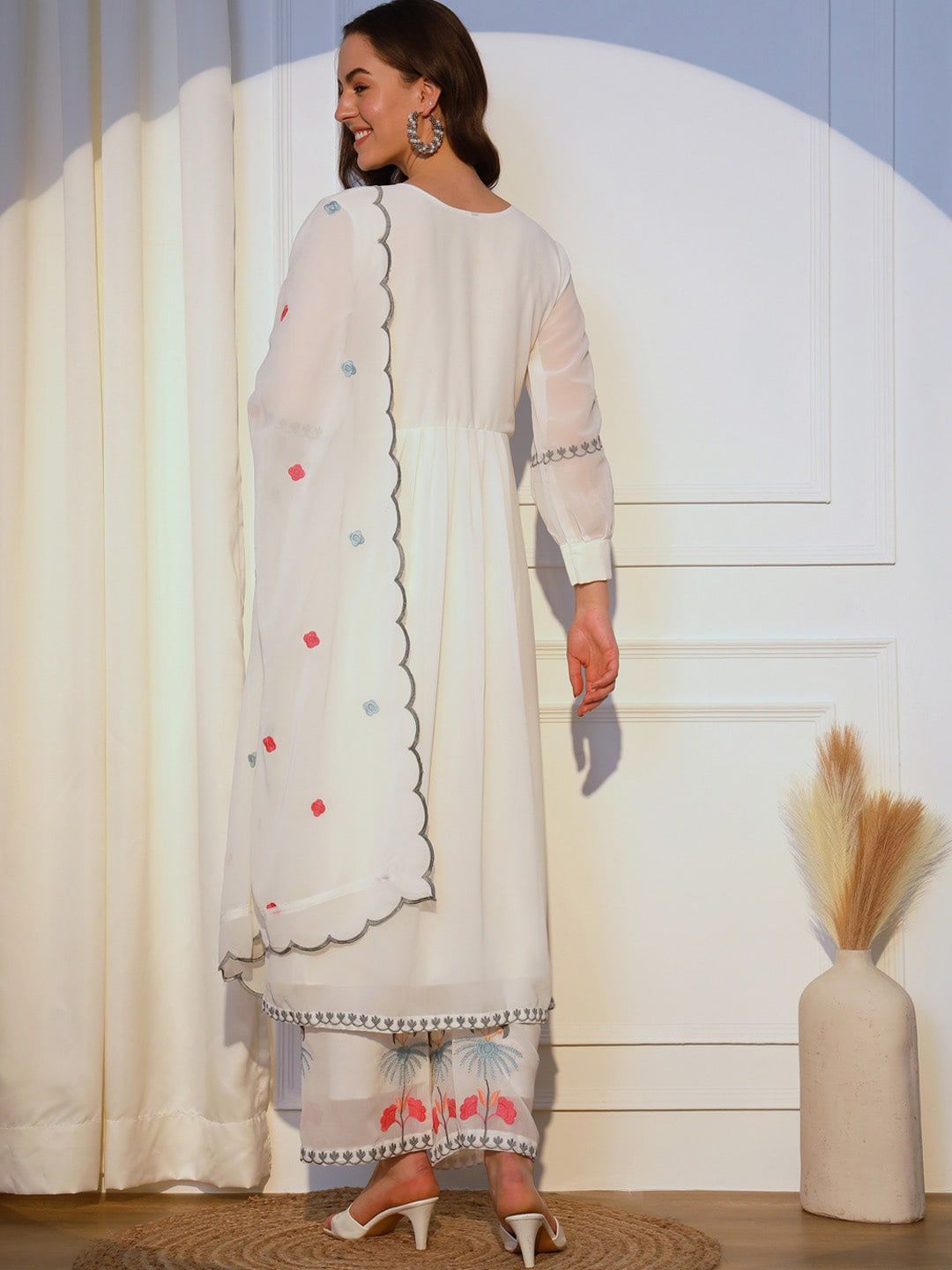 Dhiyona KL Floral Embroidered Pleated Straight Kurta with Palazzos & Dupatta