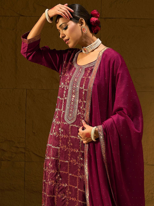 Dhiyona IE Floral Embroidered Straight Kurta With Trousers And Dupatta