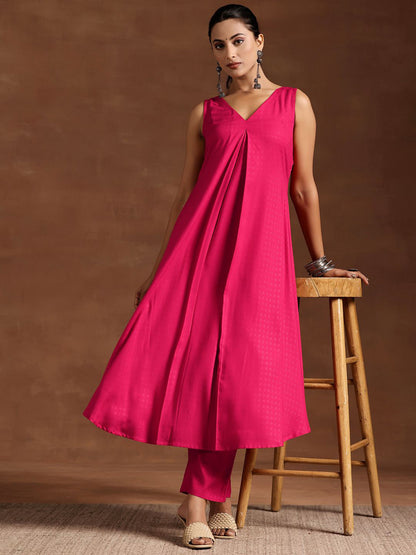 Women Pleated Kurta with Trousers