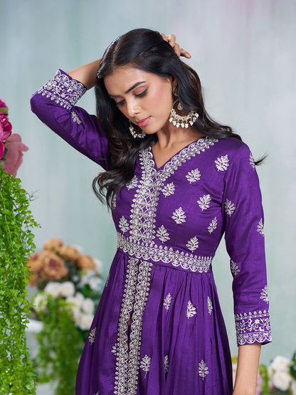 Dhiyona CH Women Floral Embroidered A-Line Kurta with Trousers