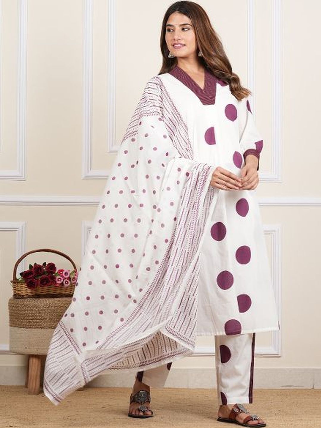 Dhiyona KL Women Printed Regular Pure Cotton Kurta with Trousers & With Dupatta