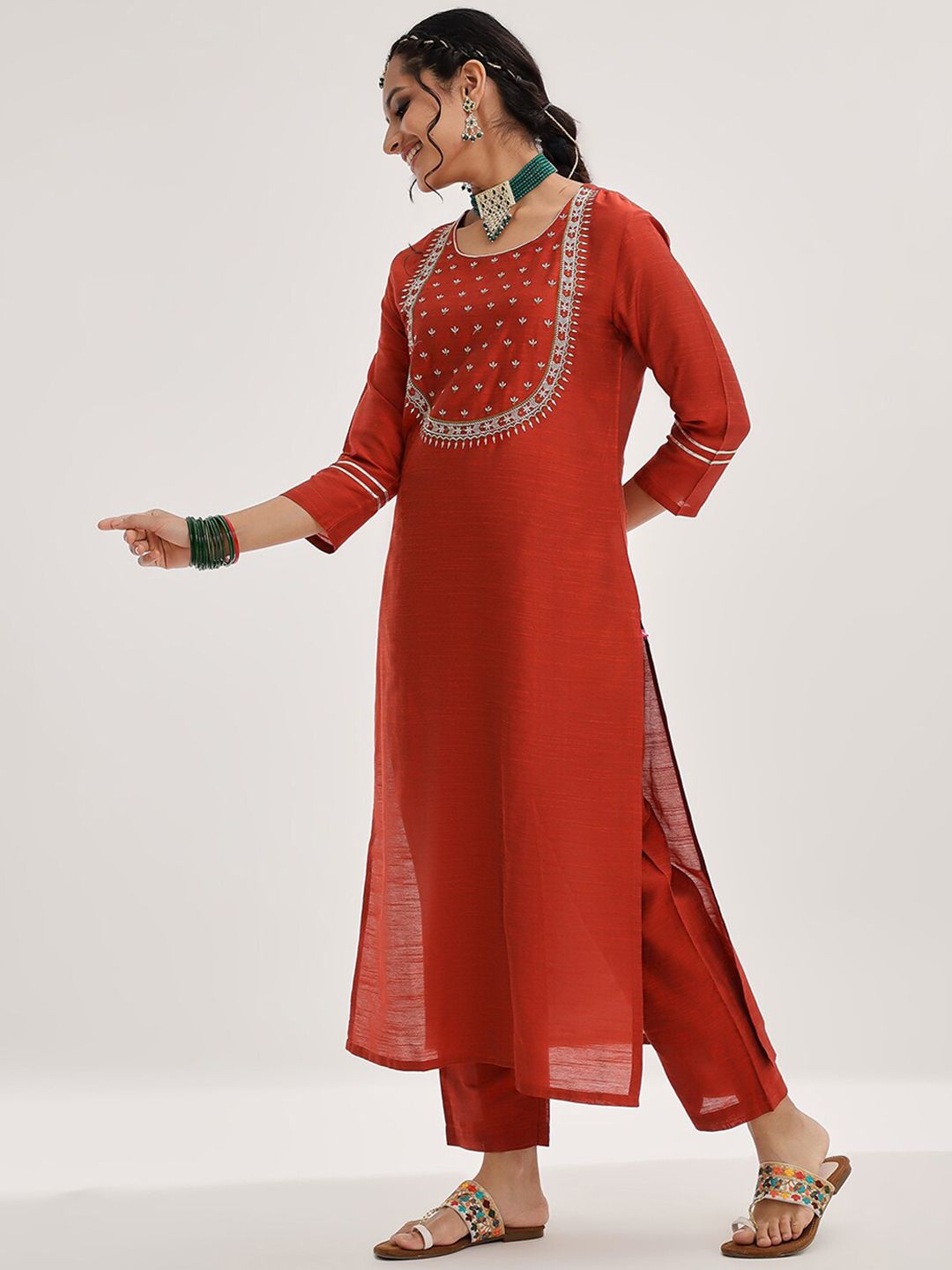 Maroon Yoke Design Ethnic Motifs Straight Kurta & Trousers With Dupatta