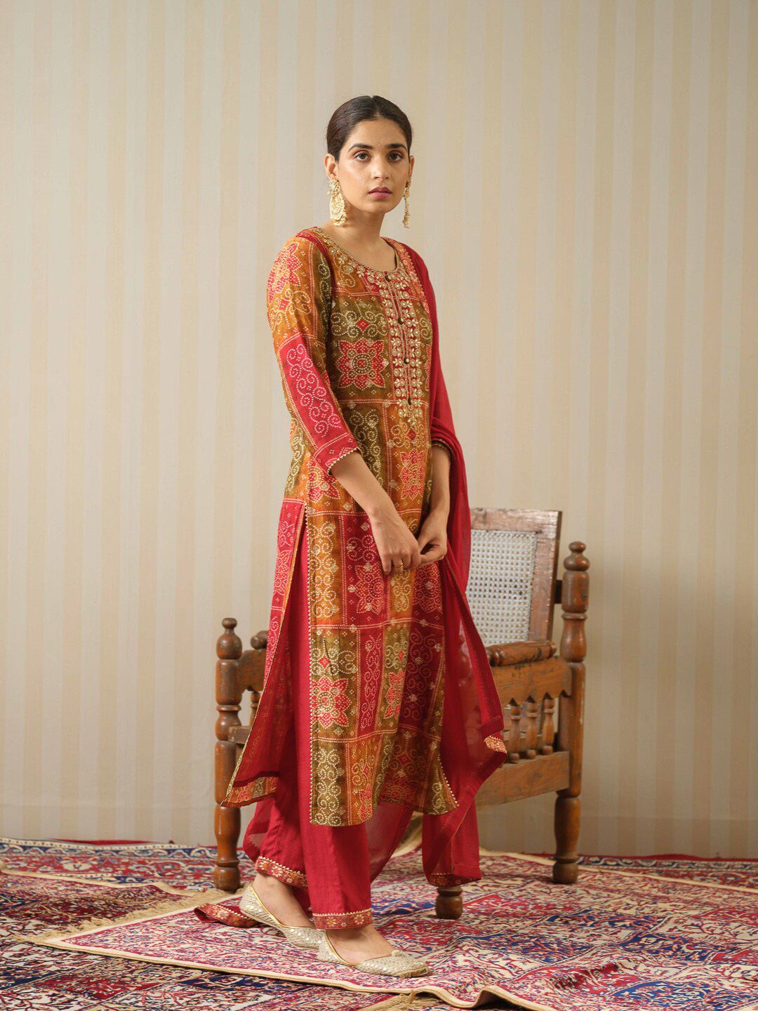 Dhiyona IS Women's Bandhani Printed Sequinned Round Neck Pure Silk Kurta with Trousers & Dupatta