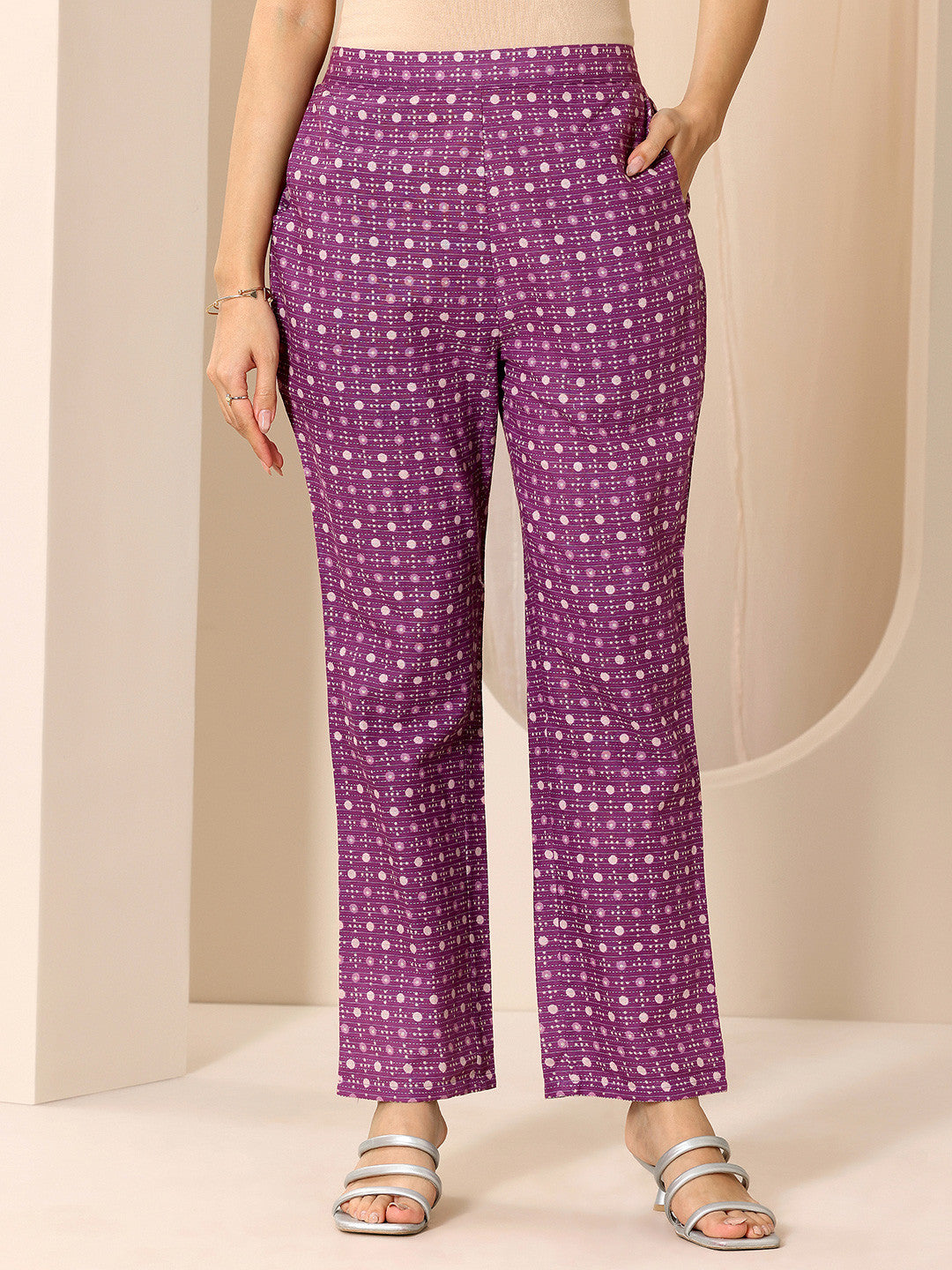 Ethnic Motifs Printed V-Neck Kurta With Trousers