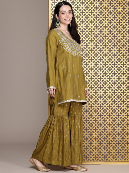 Dhiyona HOP Jashn Yoke Design Sequinned Zari Work Kurti With Sharara & Dupatta