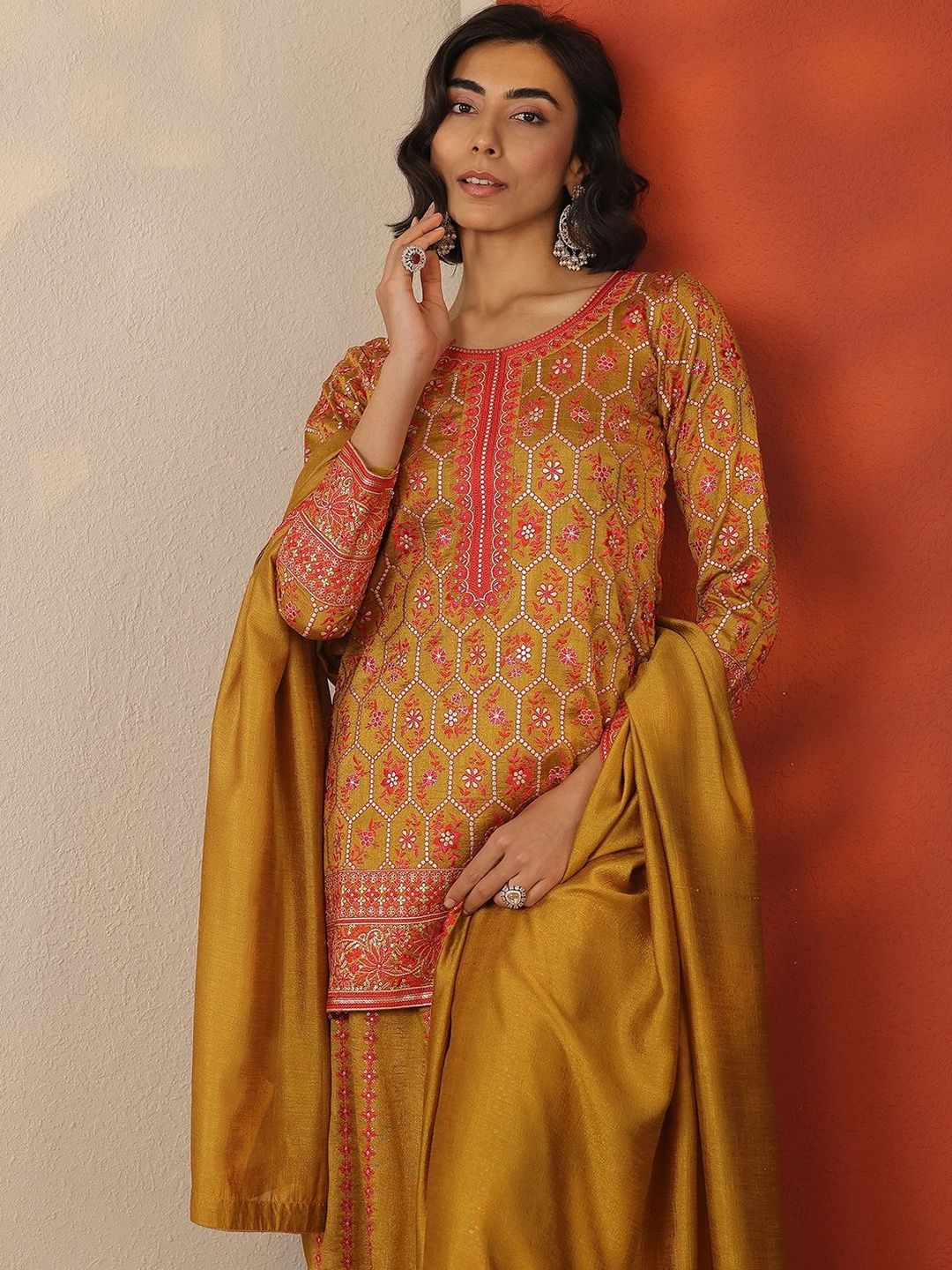 Dhiyona LL Women Ethnic Motifs Embroidered Kurta with Palazzos & Dupatta