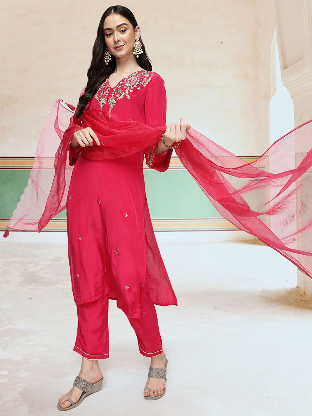 Dhiyona IS Women's Women Ethnic Motifs Embroidered Regular Thread Work Kurta with Trousers & With Dupatta