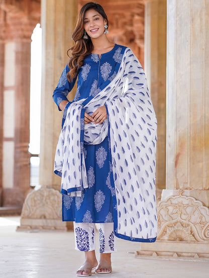 Dhiyona KL Paisley Printed Straight Kurta With Trousers & Dupatta