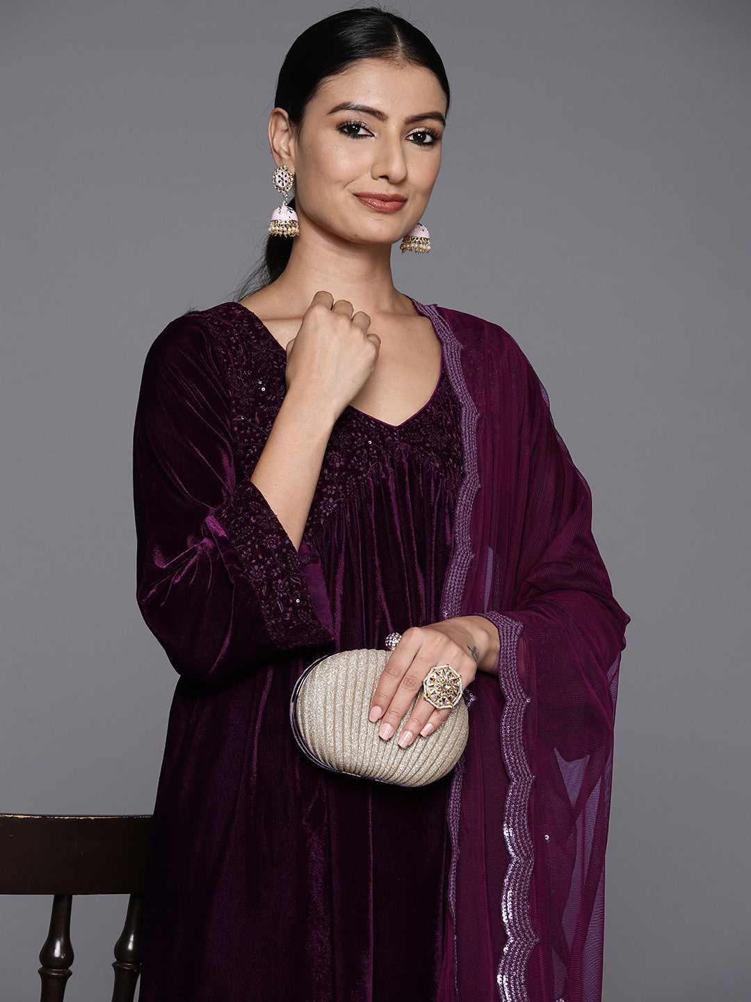 Women Floral Embroidered Regular Sequinned Velvet Kurta with Trousers & With Dupatta