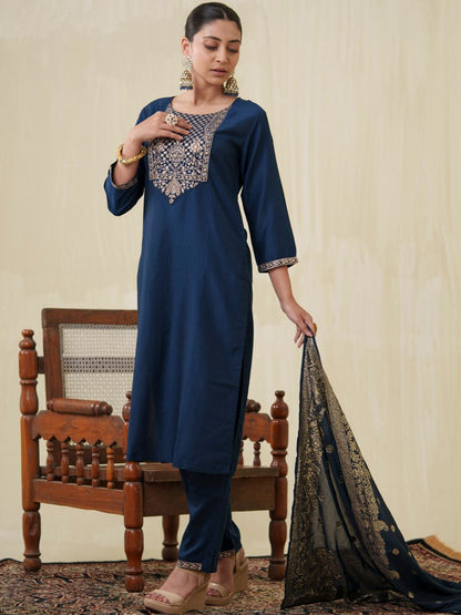 Dhiyona OD  Ethnic Motifs Yoke Design Sequinned Kurta With Trousers & Dupatta