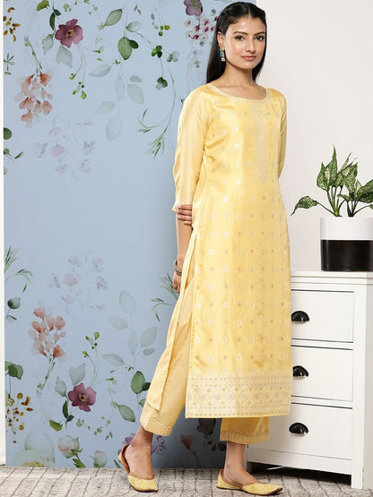 Women Regular Kurta with Trousers & With Dupatta