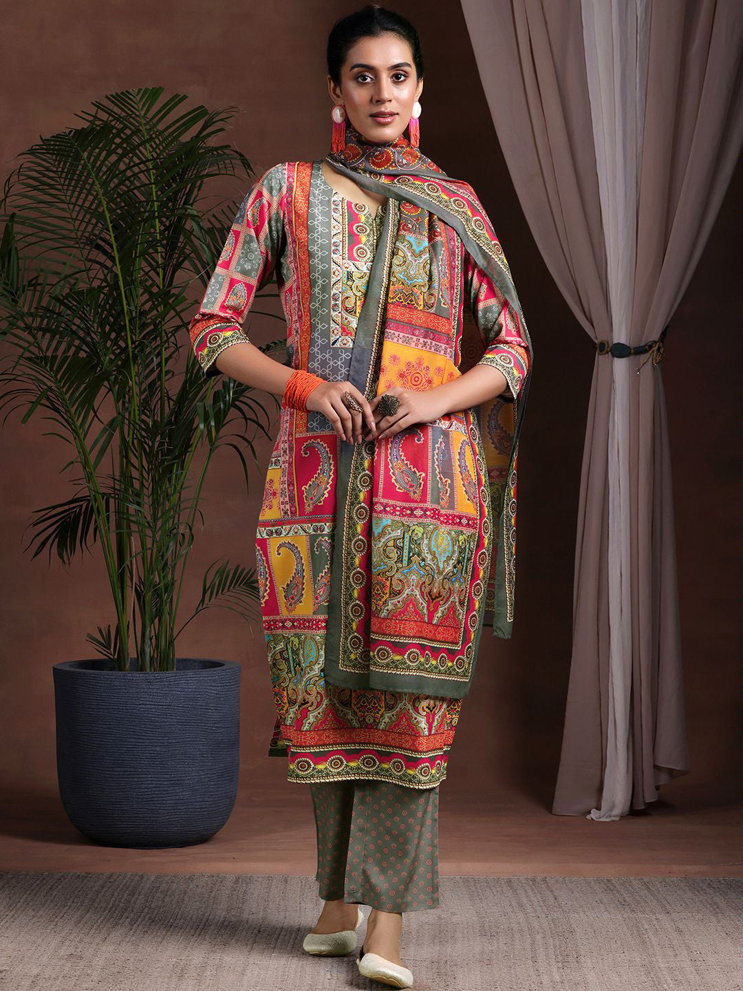Ethnic Motifs Printed Kurta with Trousers & Dupatta