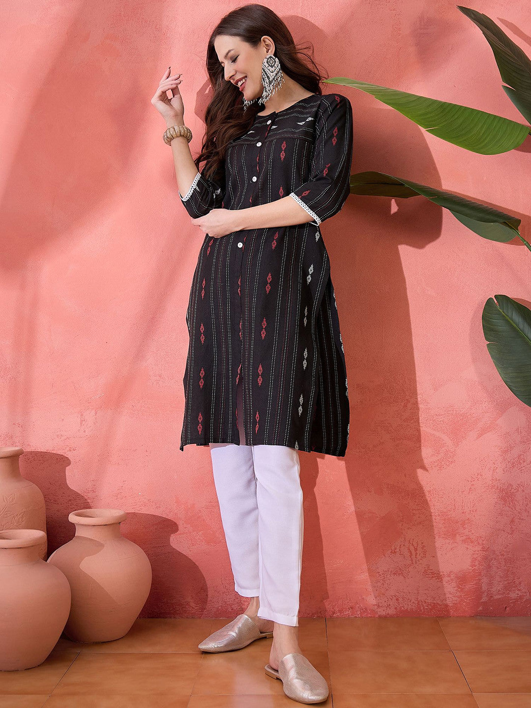 Geometric Printed Round Neck Cotton Straight Kurta With Trousers