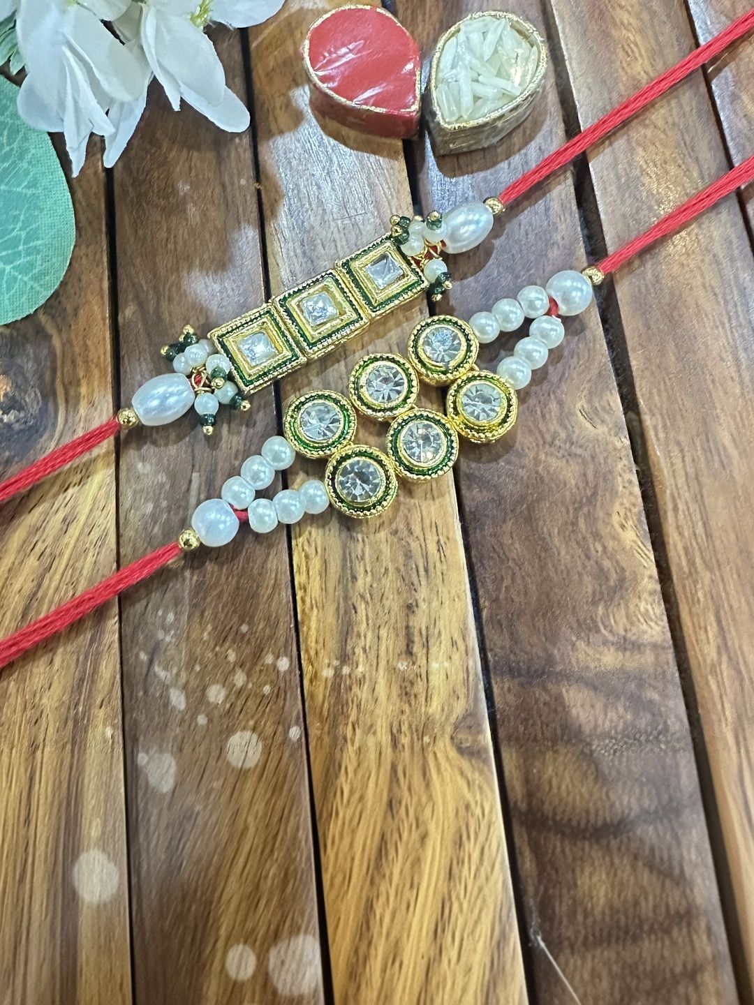 Dhiyona Rakhi