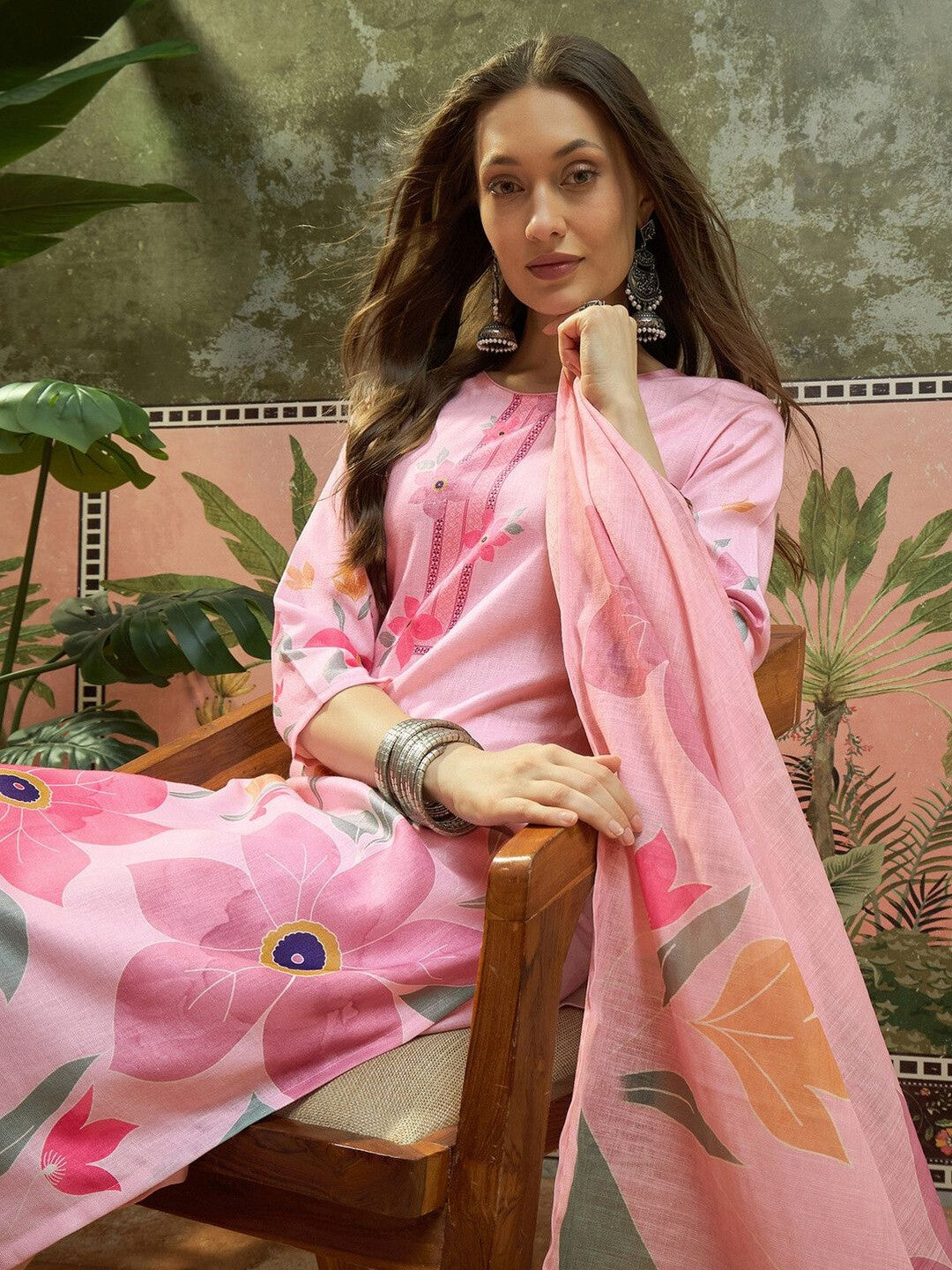 Floral Print Cotton Blend Straight Kurta & Trousers