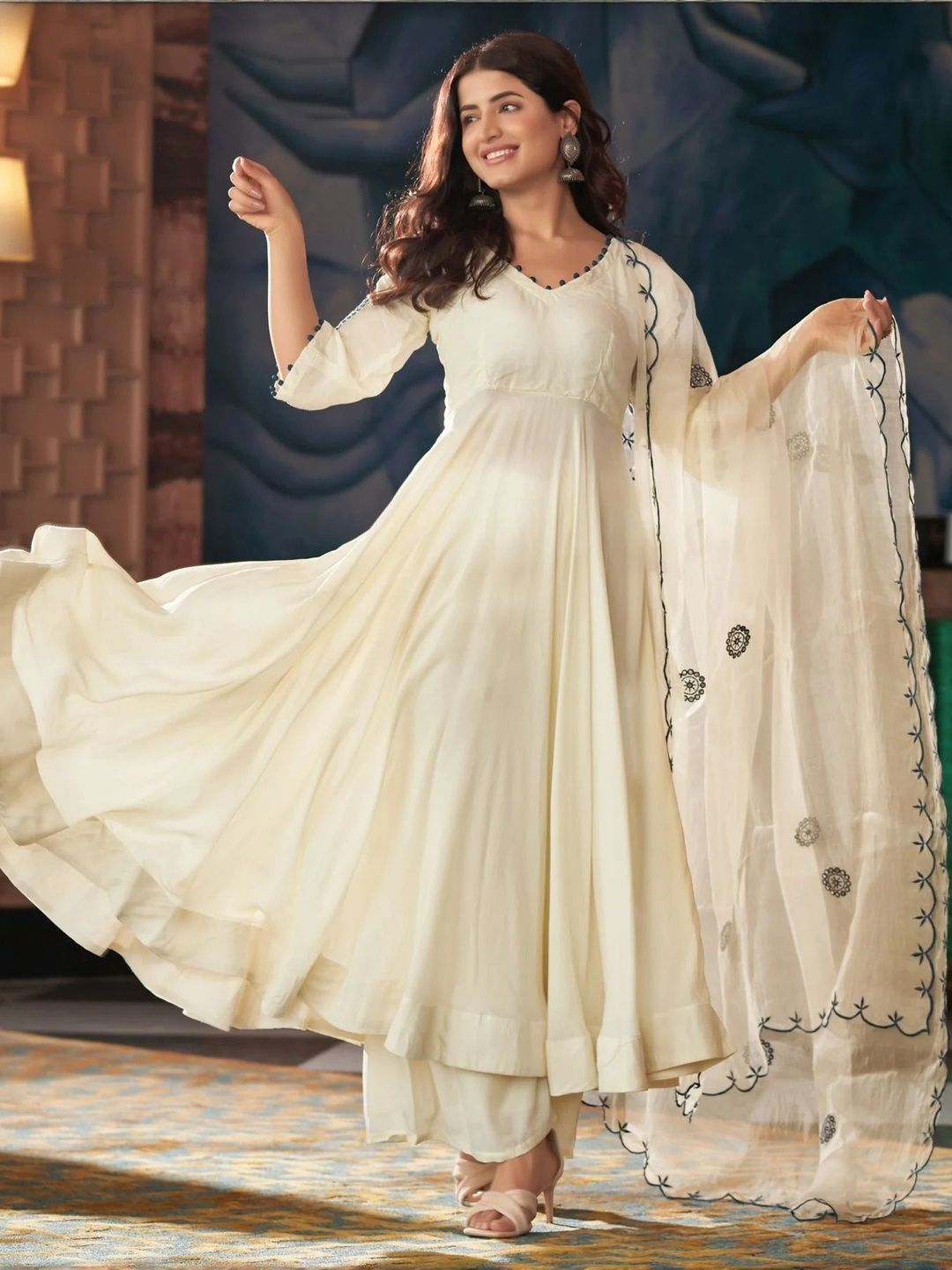 Dhiyona KL Vichitra Silk Embroidered Kurta Set with Dupatta Anarkali Style Kurta Set