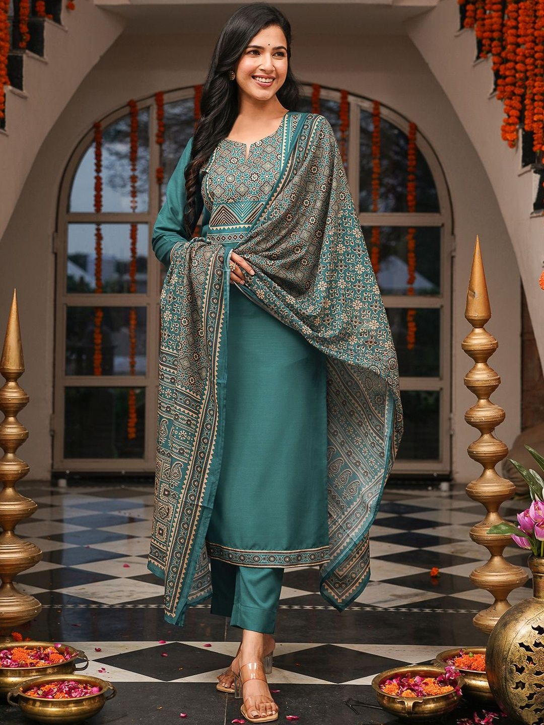 Dhiyona KL Ethnic Motifs Printed Notch Neck Straight Kurta With Trousers & Dupatta