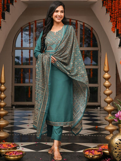 Dhiyona KL Ethnic Motifs Printed Notch Neck Straight Kurta With Trousers & Dupatta