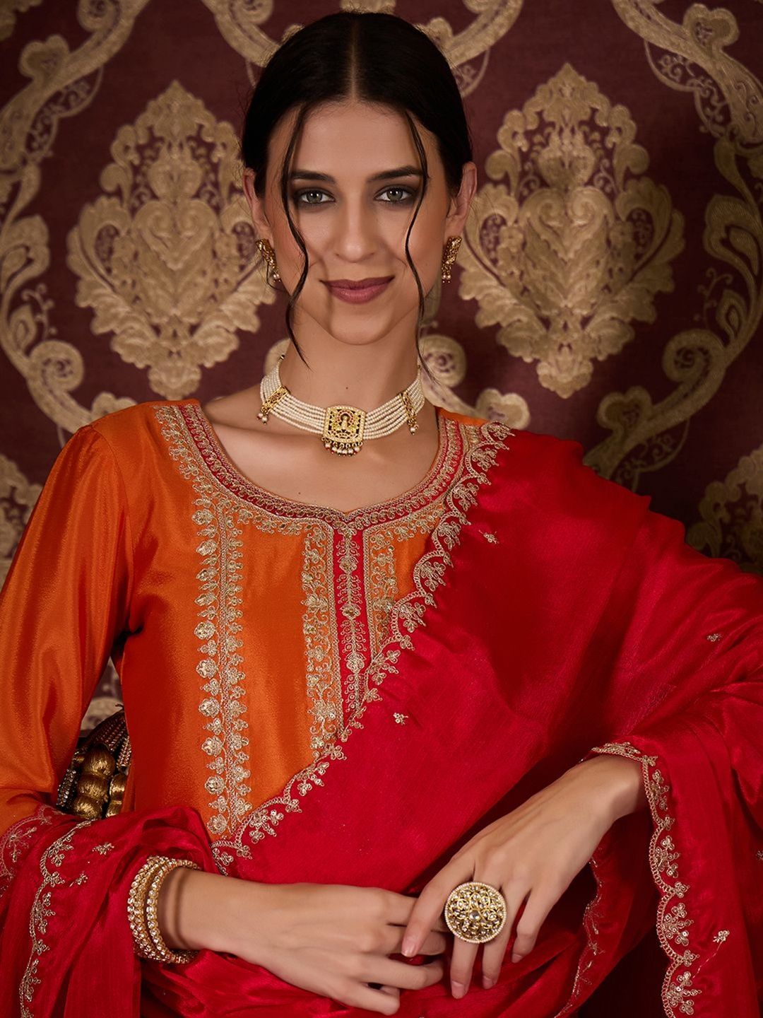 Dhiyona CH Embroidered Kurta Set with Contrast Dupatta