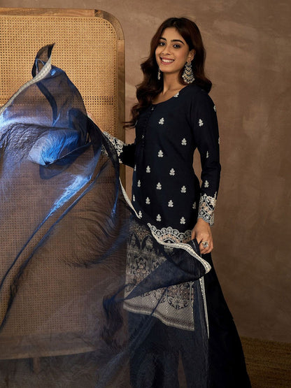 Dhiyona IN Women Floral Embroidered Kurta with Palazzo & Dupatta