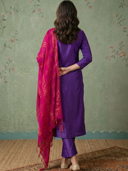 Women Ethnic Motifs Embroidered Regular Thread Work Kurta with Trousers & With Dupatta