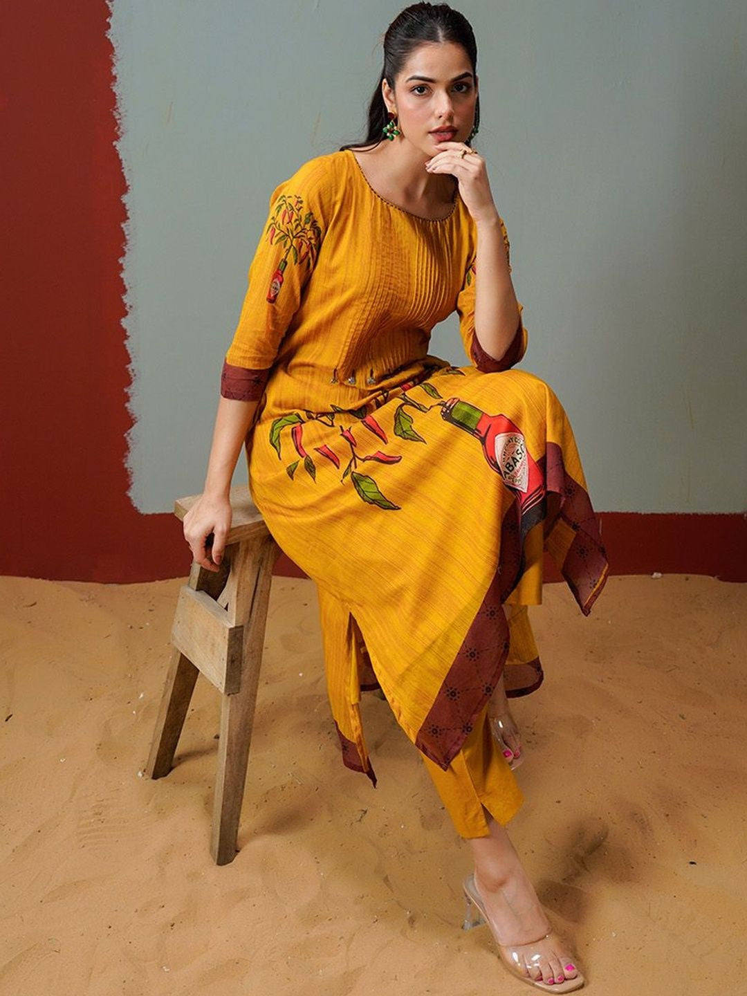 Printed Round Neck Kurta & Trousers