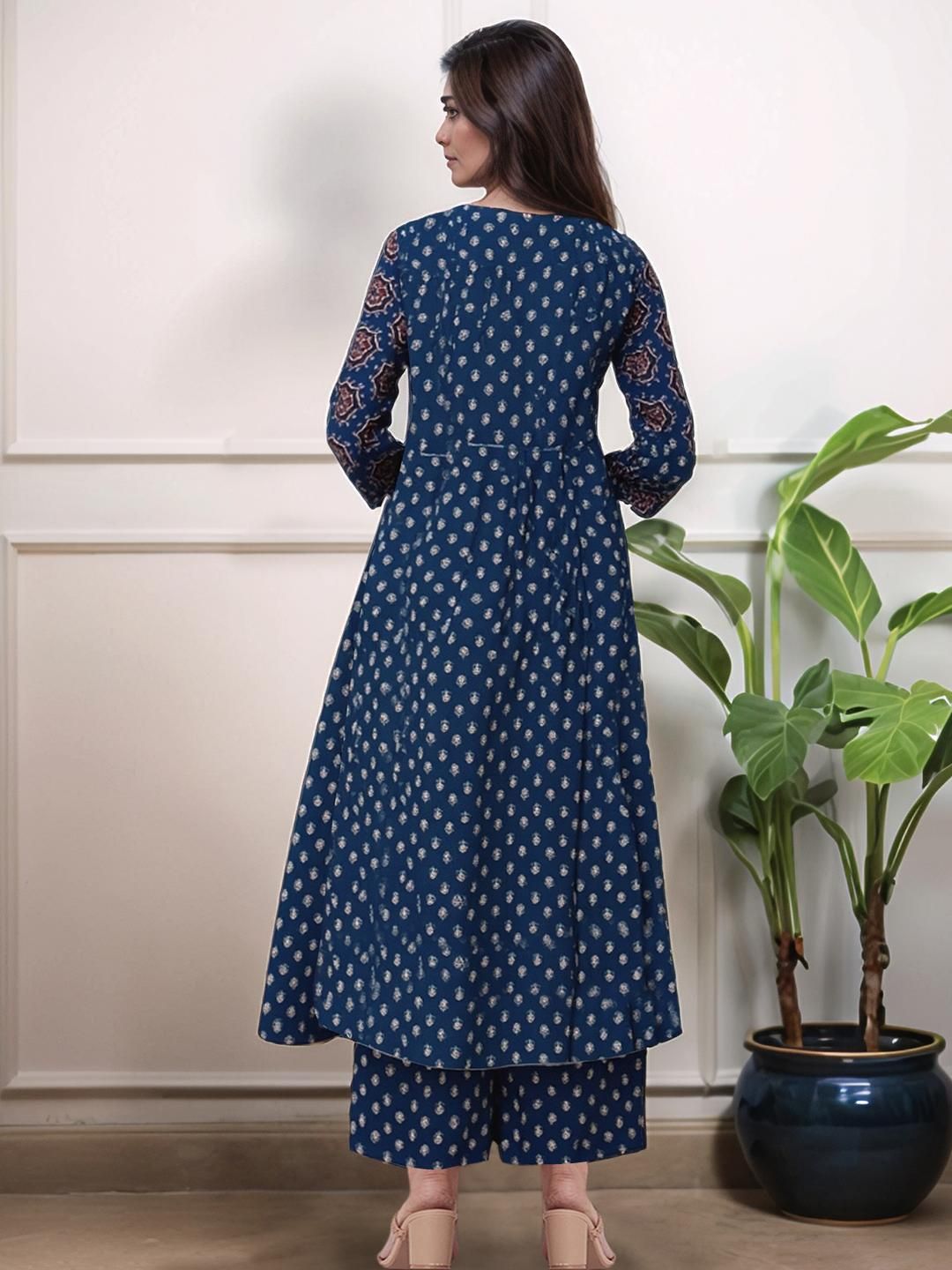 Dhiyona KL Women Blue Kurta Sets