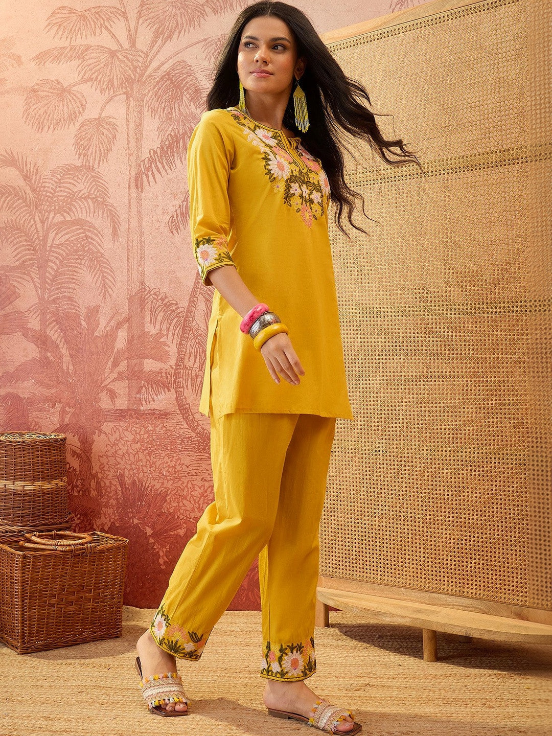 Women Floral Embroidered Regular Thread Work Pure Cotton Kurta with Trousers