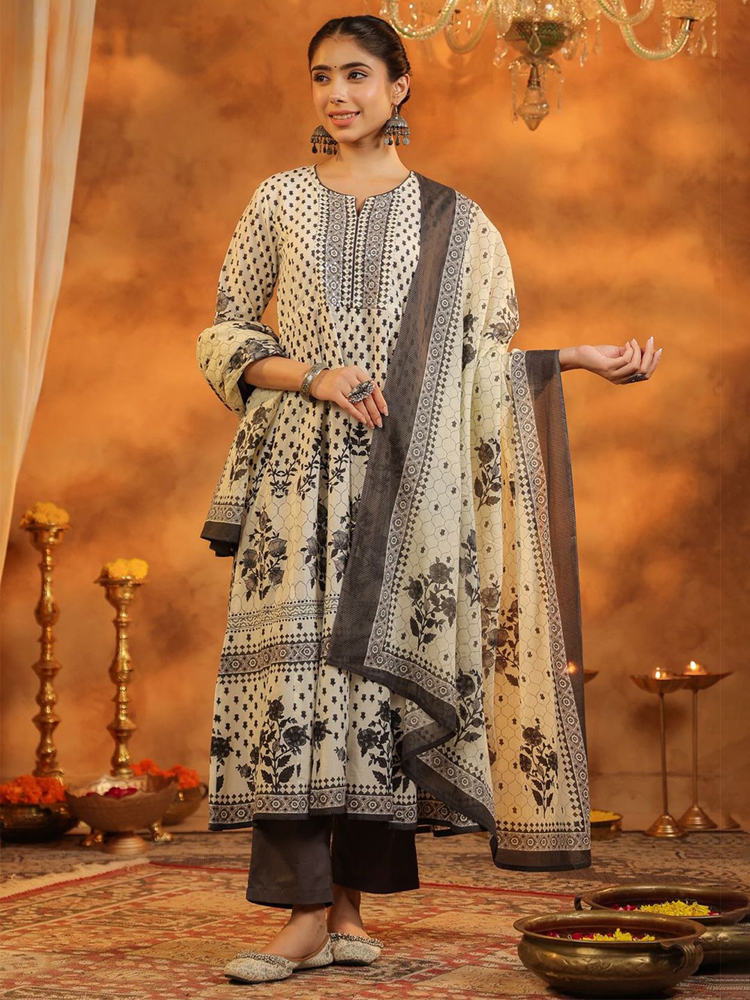 Dhiyona RR Women's Floral Printed Pure Cotton Kurta With Trousers & Dupatta