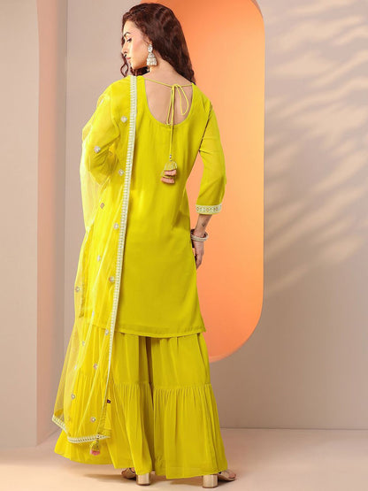Dhiyona LL Women Floral Embroidered Thread Work Kurti with Sharara & Dupatta