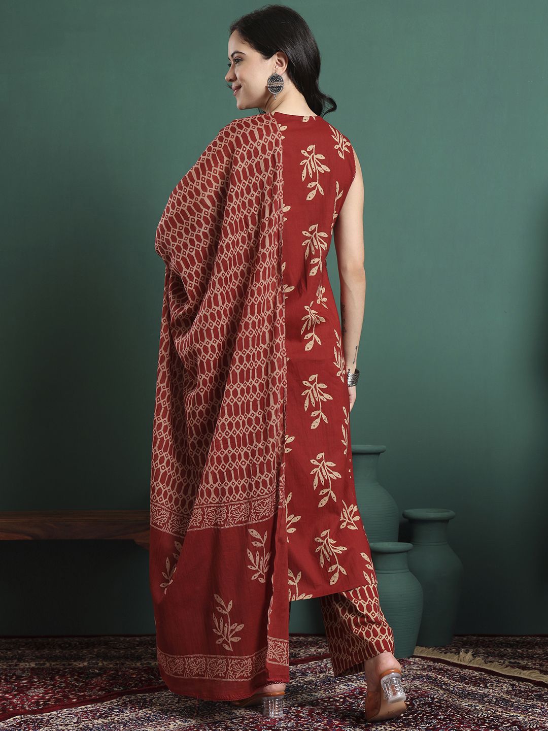 Dhiyona KL Women Ethnic Motifs Printed Cotton Kurta with Trousers & Dupatta
