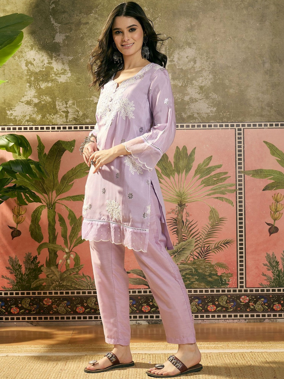 Embroidered Round Neck Kurta & Trousers Kurta Set