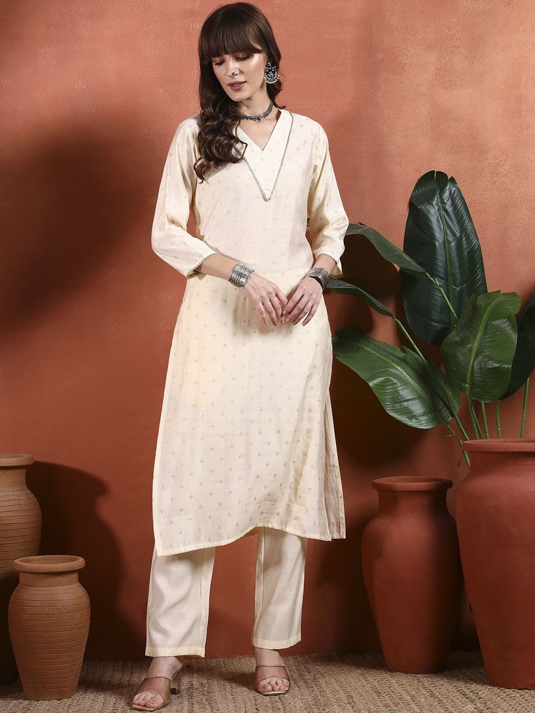 Women Ethnic Motifs Printed Regular Thread Work Kurta with Trousers