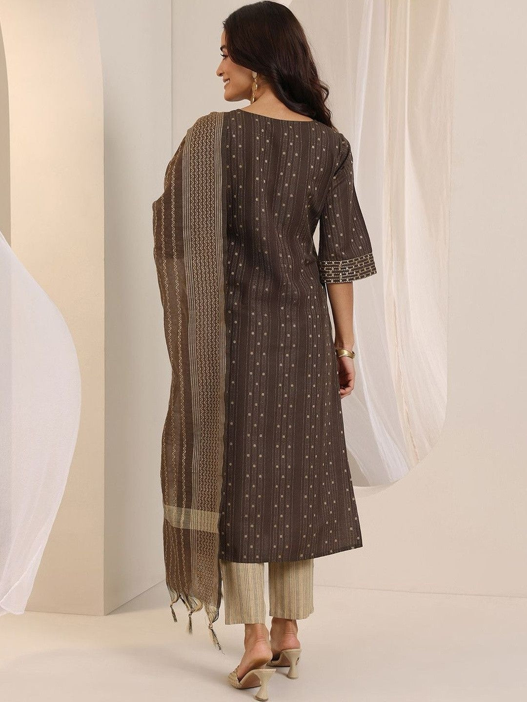 Women Ethnic Motifs Printed Regular Thread Work Kurta with Trousers & With Dupatta