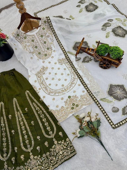 Dhiyona KL Women Ethnic Motifs Embroidered Regular Sequinned Kurta with Sharara & With Dupatta