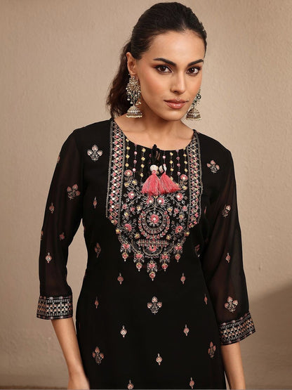 Dhiyona LL Women Ethnic Motifs Embroidered Regular Thread Work Kurta with Sharara & With Dupatta